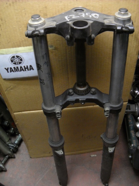 FORCELLA ANTERIORE YAMAHA FZ 750 '88