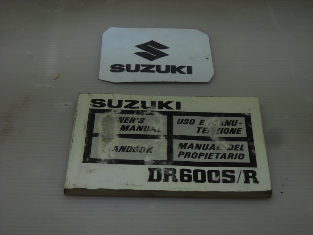 MANUALE USO MANUTENZIONE SUZUKI DR600S/R