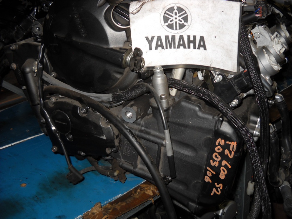 MOTORE YAMAHA  FZ 600 S 2  05-06