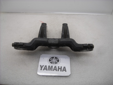 PIASTRA SUPERIORE FORCELLA YAMAHA YP T-MAX 500 01-03